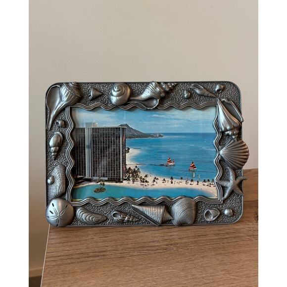 Malden Seashell Beach Picture Frame Coastal Nautical Decor 4x6 Metal Photo Frame - Picture 1 of 4